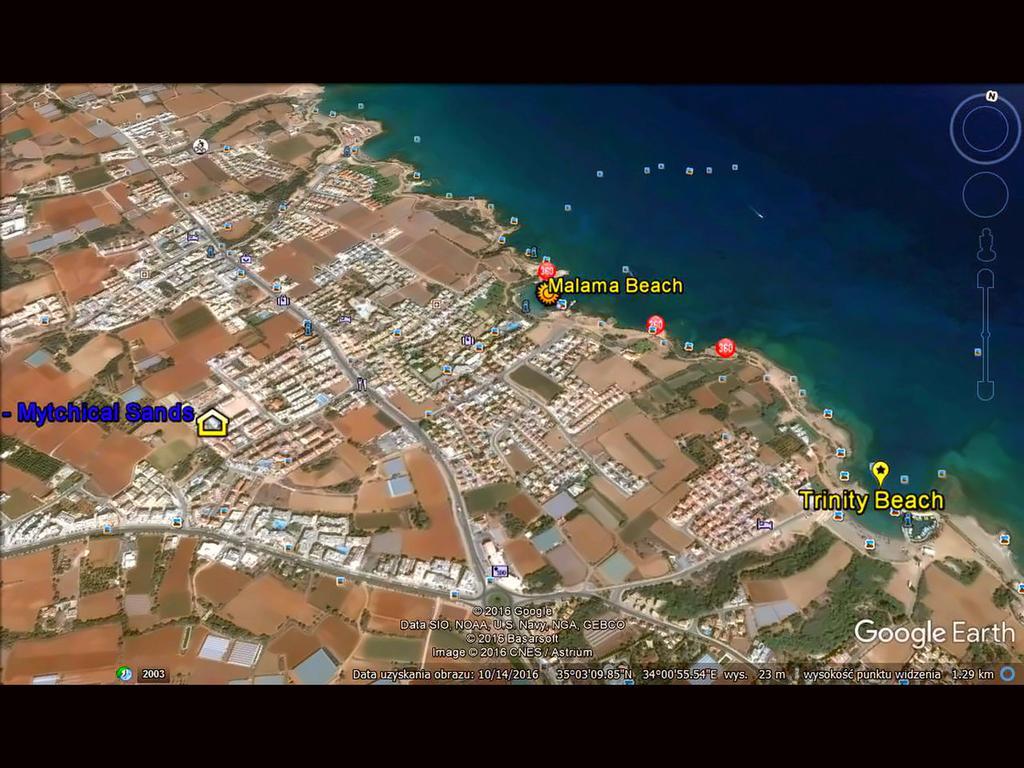 Domino Blue Apartment Paralimni Buitenkant foto